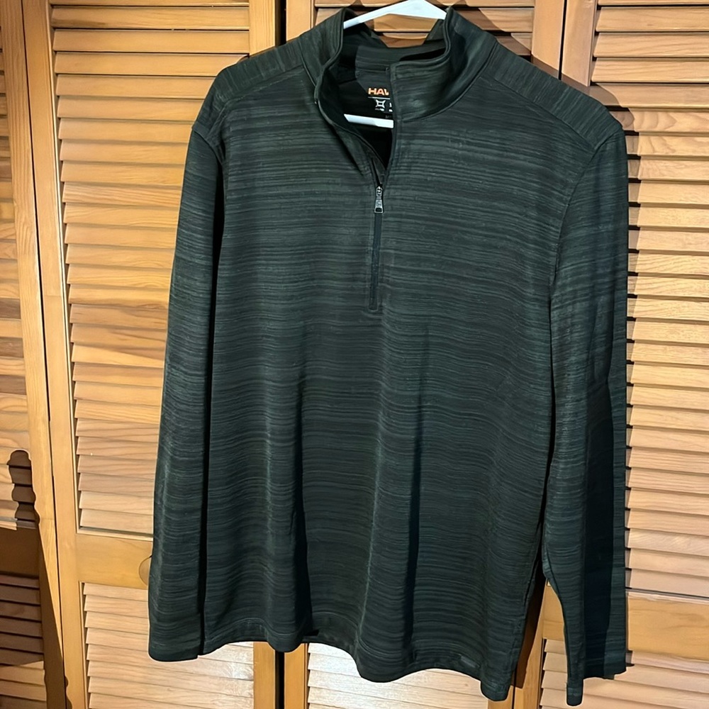 Men’s Pullover Sweatshirt